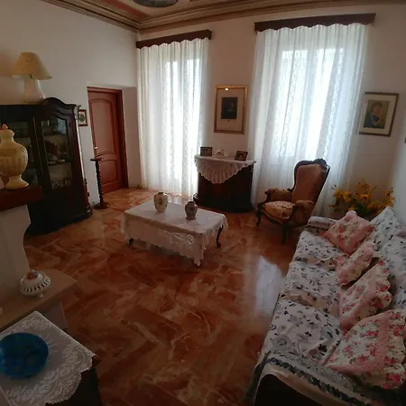 La Romantica